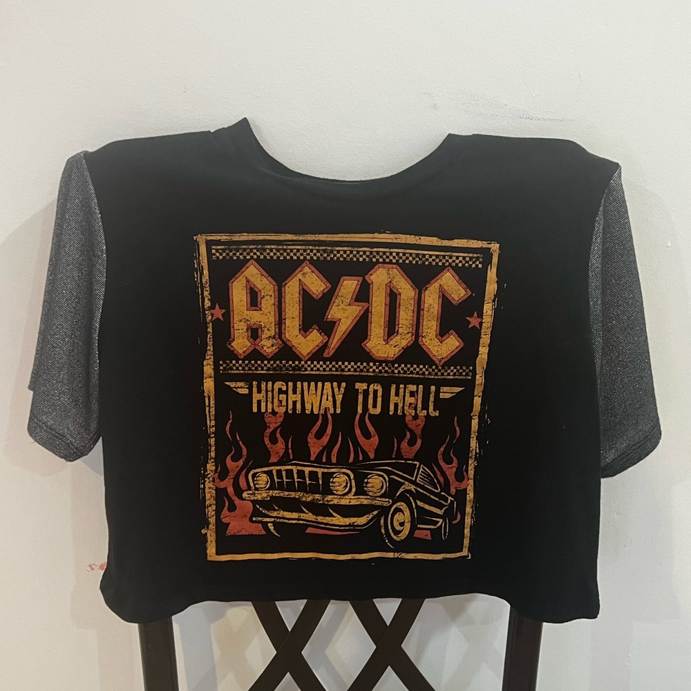AC/DC band cropped shirt